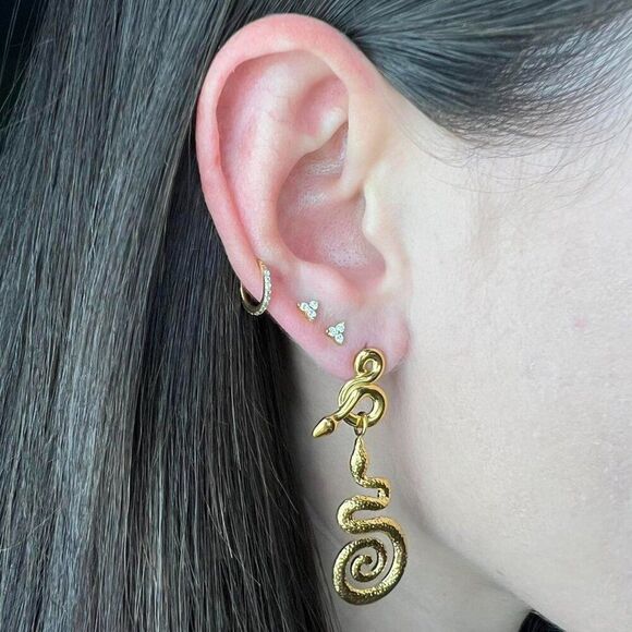 New! “Federica” Swirl Drop Gold Drop Earrings - Picture 4 of 4